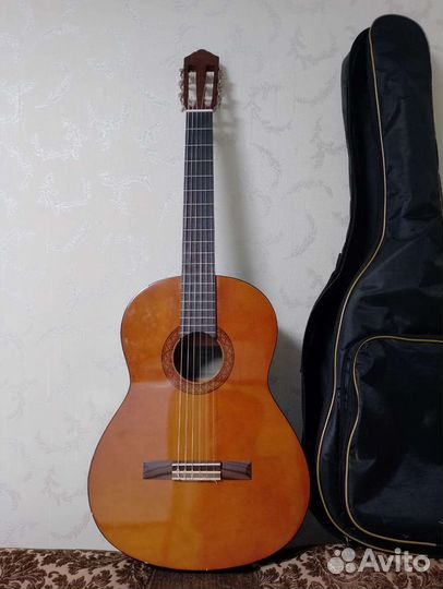 Классическая гитара yamaha c40