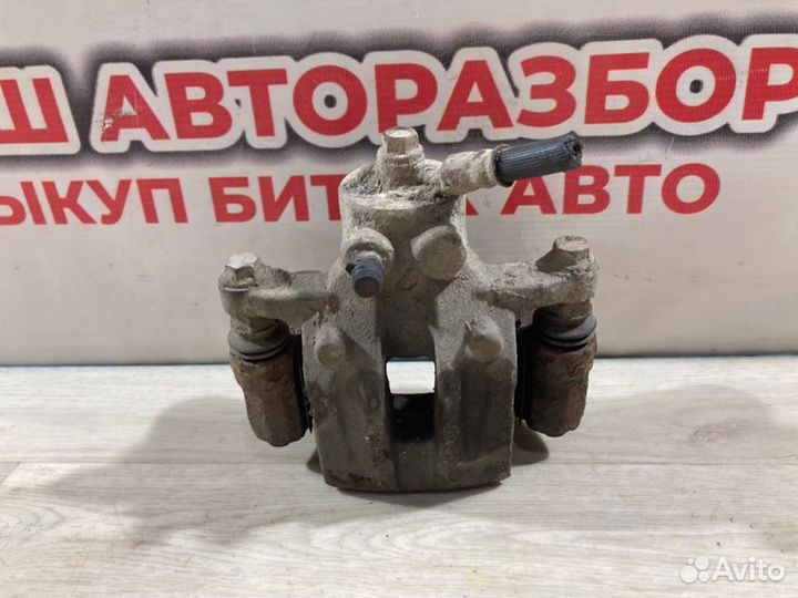 Суппорт тормозной задний левый Hyundai Ix 35 2011