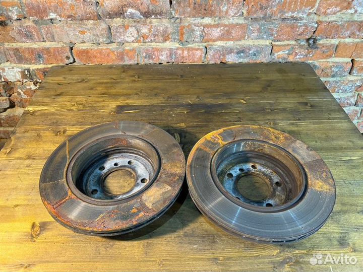 Диск тормозной задний Bmw 5 E60 N52B25 2009