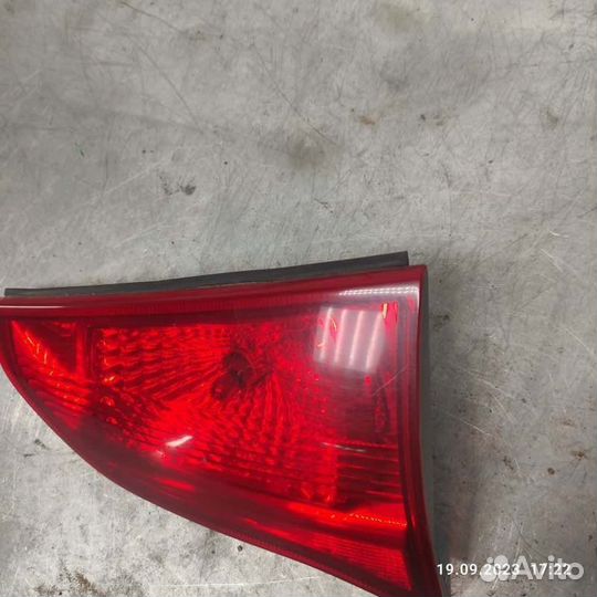 Фонарь задний правый Mitsubishi Pajero Sport 2