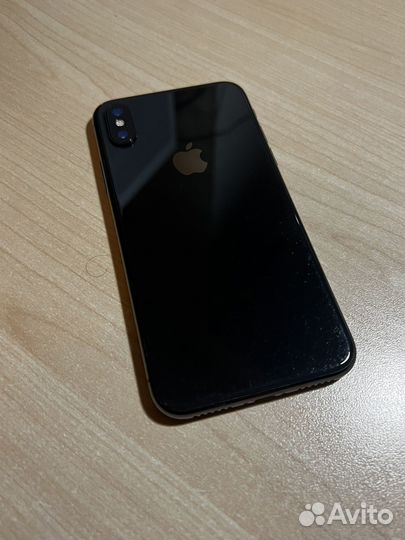Телефон iPhone X
