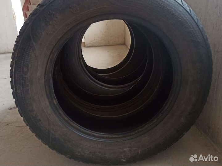 Kumho 722 225/65 R17