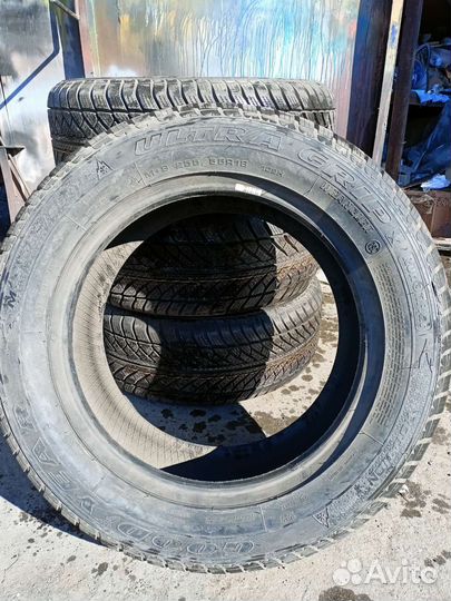 Goodyear UltraGrip 255/55 R18