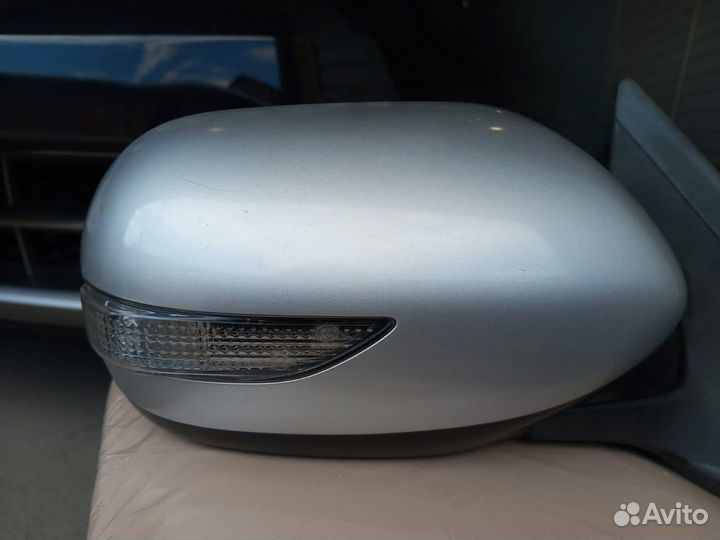 Боковое зеркало правое subaru impreza ge gh