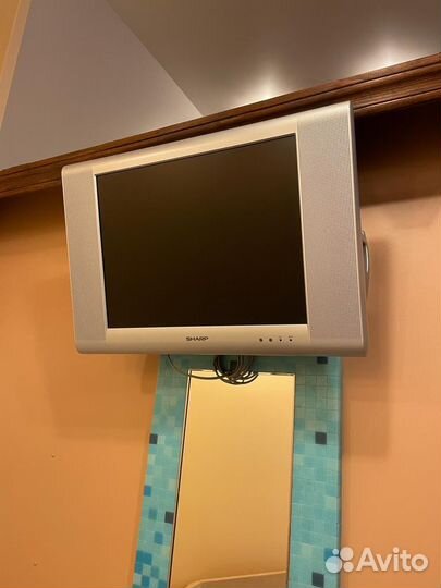 Телевизор sharp 20дюймов даже без царапин