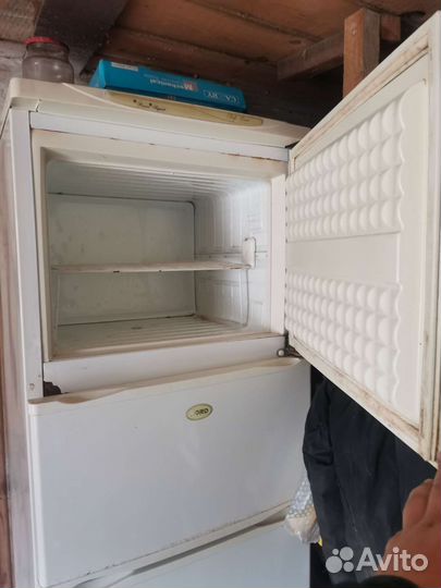Продаю холодильник