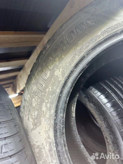 Bridgestone Dueler H/T 687 225/65 R17