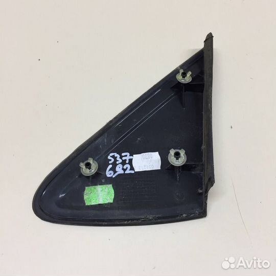 Накладка переднего крыла правого Volkswagen Polo M