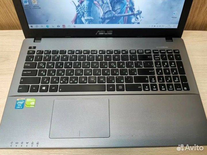 Ноутбук Asus / 15.6