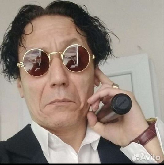 Музыкант, диджей шоу