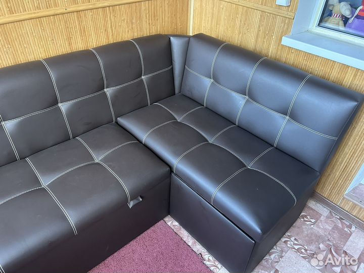 Угловой диван