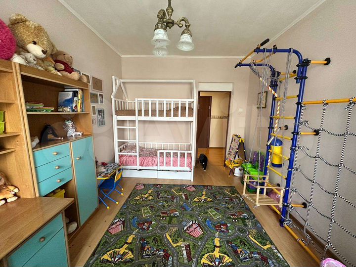 3-к. квартира, 114 м², 1/10 эт.