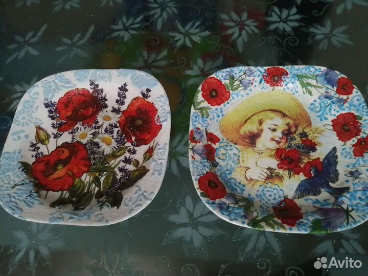 Декорированные тарелки