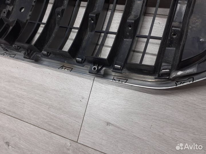 Решетка радиатора Suzuki SX4