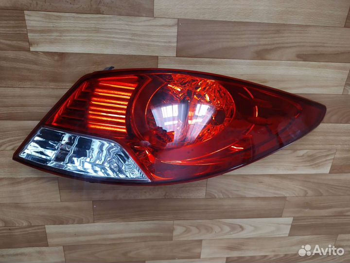 Фонарь задний правый Hyundai Solaris