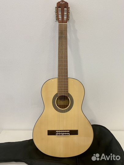 Гитара Flight C-250 классическая