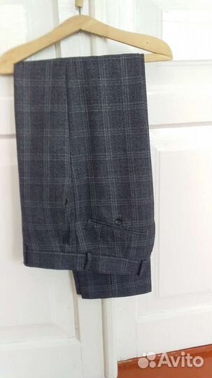 Мужской костюм тройка 48 размер