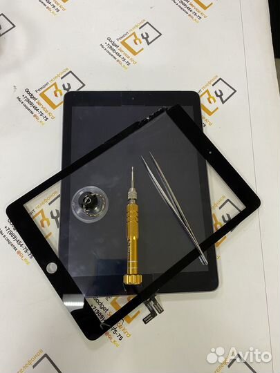 Замена стекла дисплея в телефоне