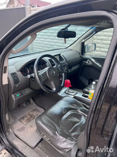 Nissan Pathfinder 2.5 AT, 2006, 300 000 км
