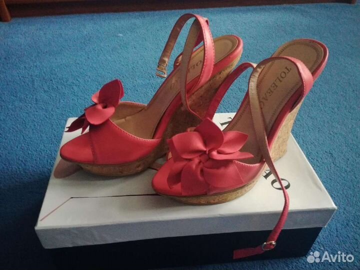 Босоножки женские 35 размер