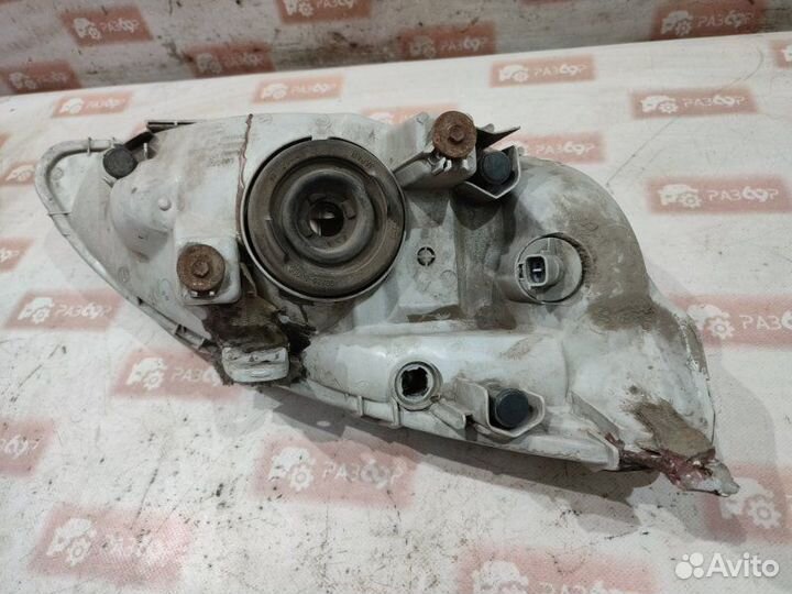 Фара передняя левая Toyota Prius HK-NHW10 1nzfxe