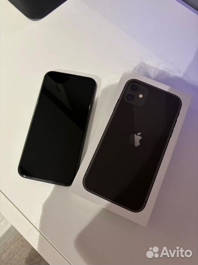 iPhone 11, 64 ГБ