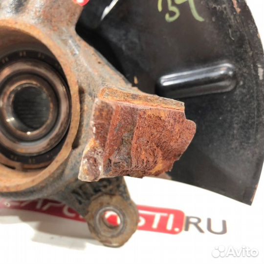 Поворотный кулак передний левый Kia Sportage III