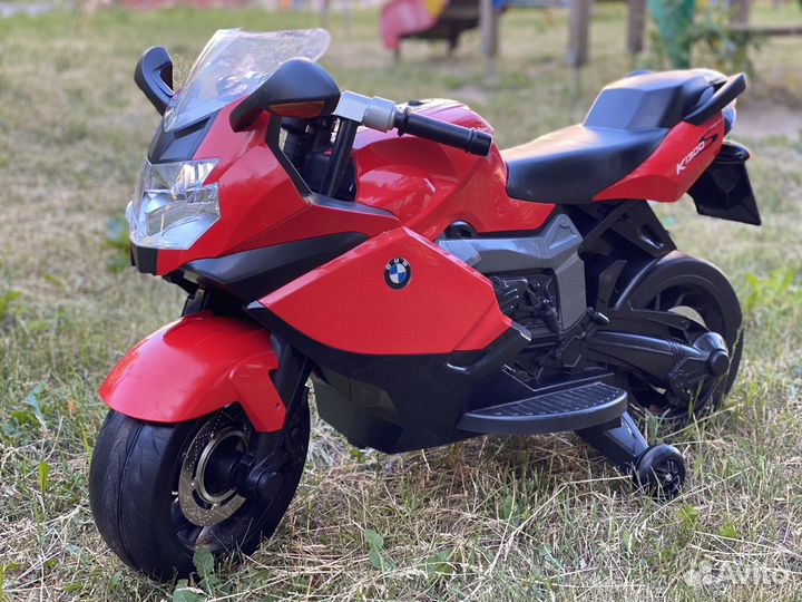 Электроскутер BMW K1300S. Мотоцикл