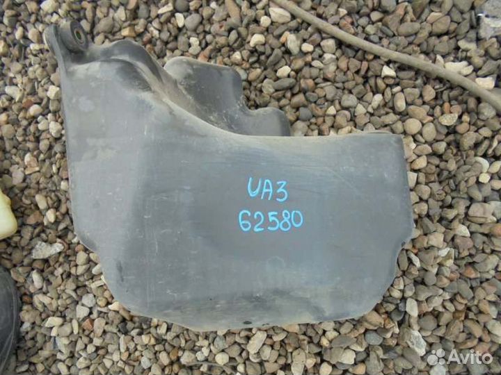 Резонатор воздушного фильтра Honda Inspire UA3