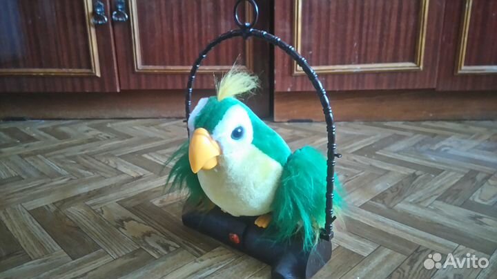 Игрушка попугай