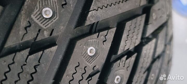 Hankook Winter I'Pike RS2 W429 225/40 R18 92T