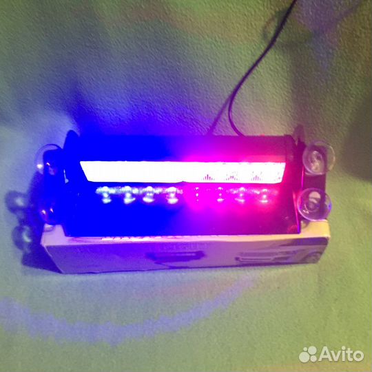 Мигалка красно-синяя на присосках