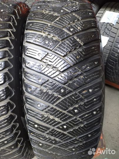 Goodyear UltraGrip Ice Arctic SUV 225/65 R17