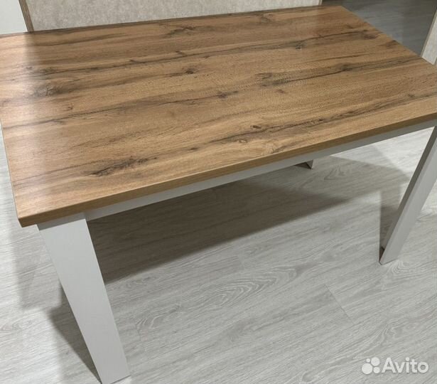 Стол обеденный, 120х75х75 см