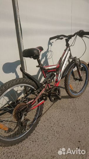 Велосипед Stels Pilot 260. колеса 20