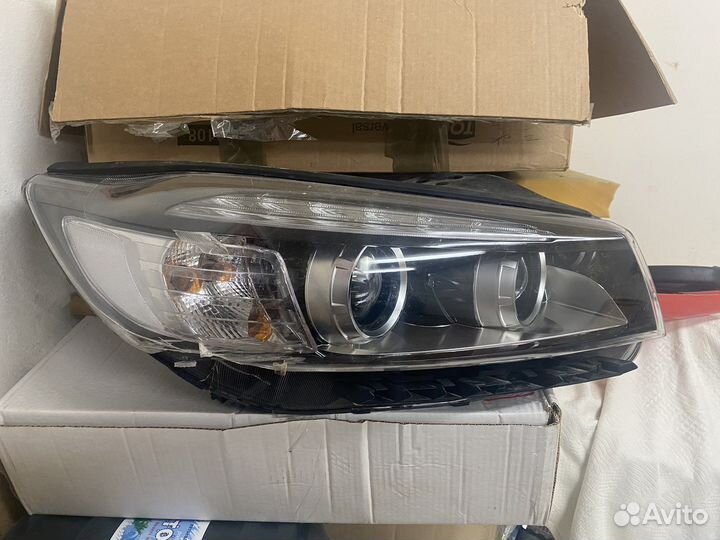 Фара kia sorento правая