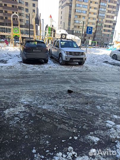 Nissan Navara 2.5 AT, 2007, битый, 255 000 км