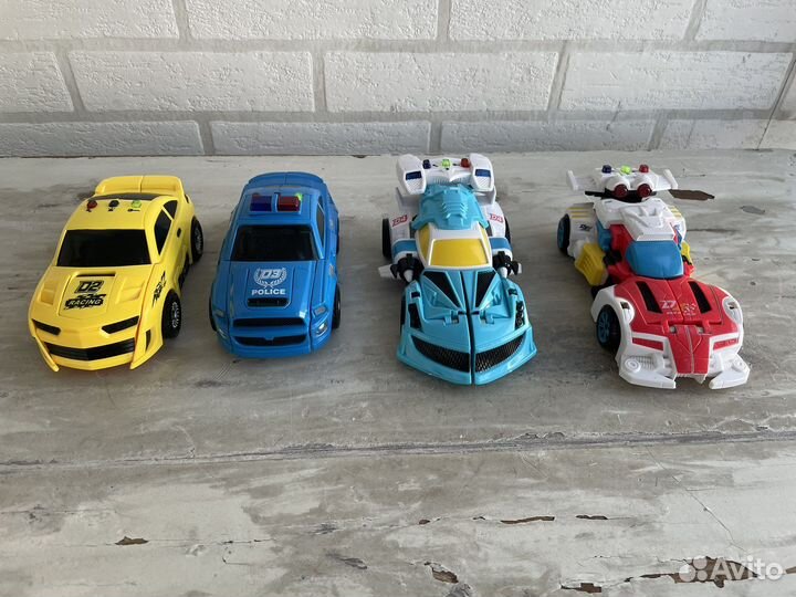 Робот трансформер машинка