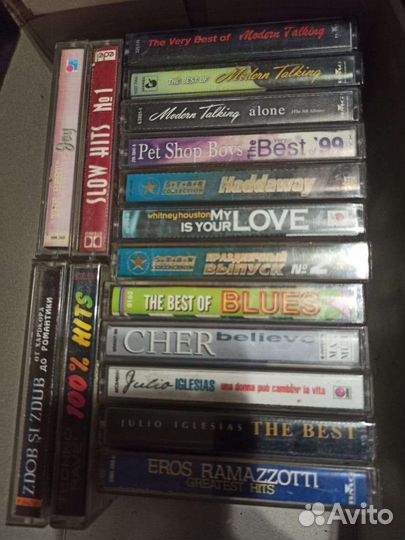 Аудиокассеты с музыкой