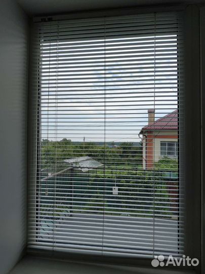 Жалюзи горизонтальные