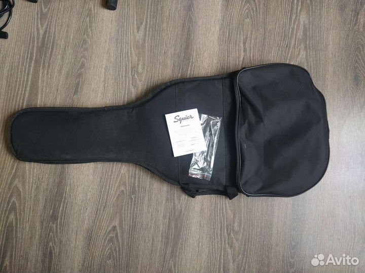 Fender squier Stratocaster line 6 spider V 20