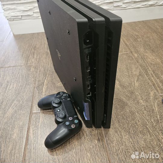 Sony PS4 pro 1tb