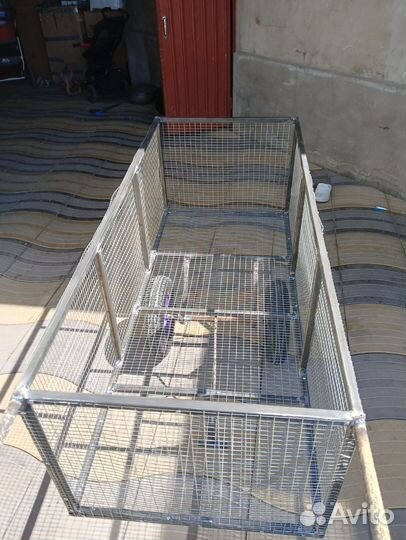 Тачки для кур