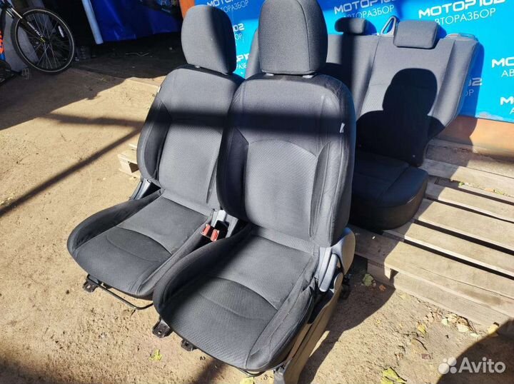 Сиденья Mitsubishi ASX