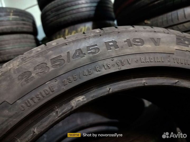 Continental ContiSportContact 5 SUV 235/45 R19 95V