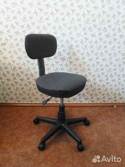 Компьютерное кресло