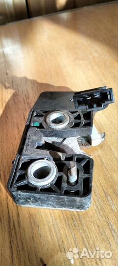 Замок багажника калина,девятка