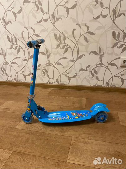 Самокат детский трёхколёсный