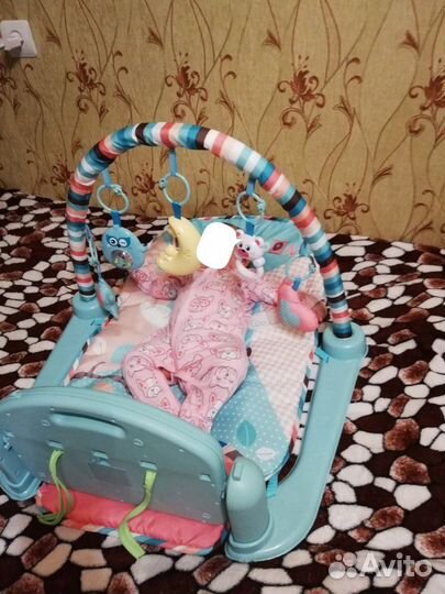 Игрoвой ковpик с пианино