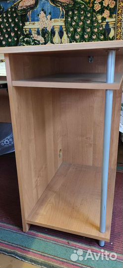 Стол компьютерный